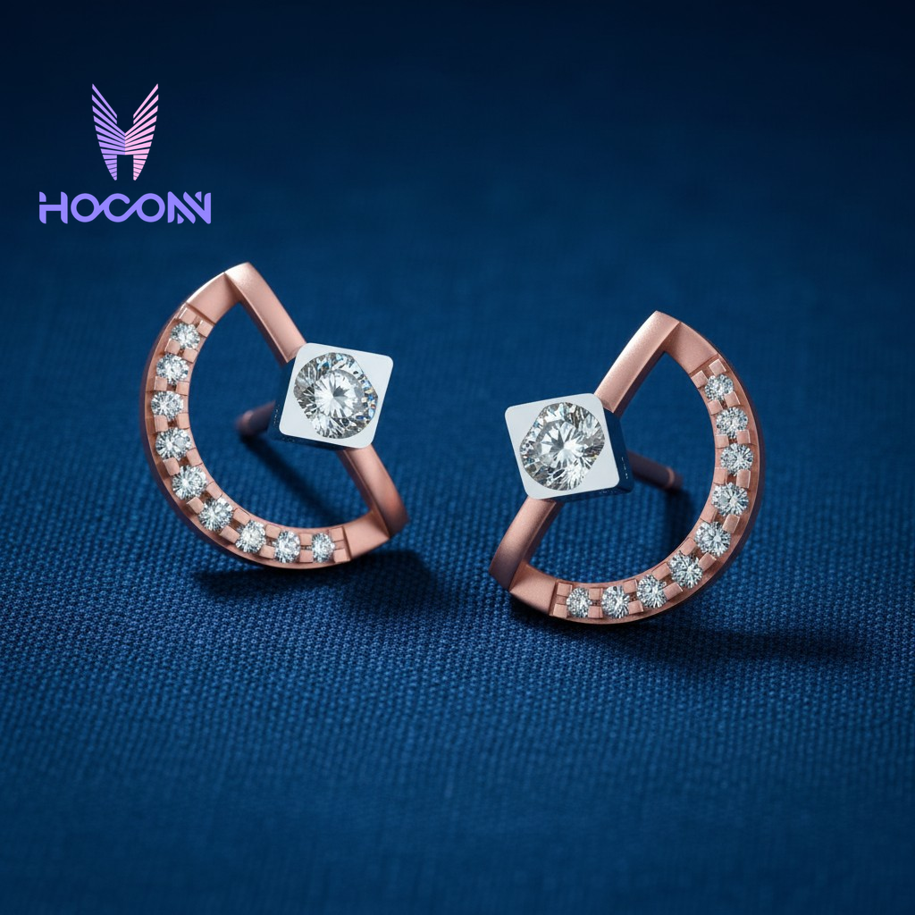Minimal Diamond Arc 925 Silver Studs