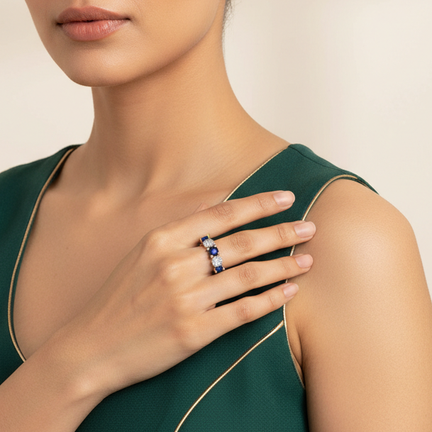 Emerald Radiance Ring | 925 Silver