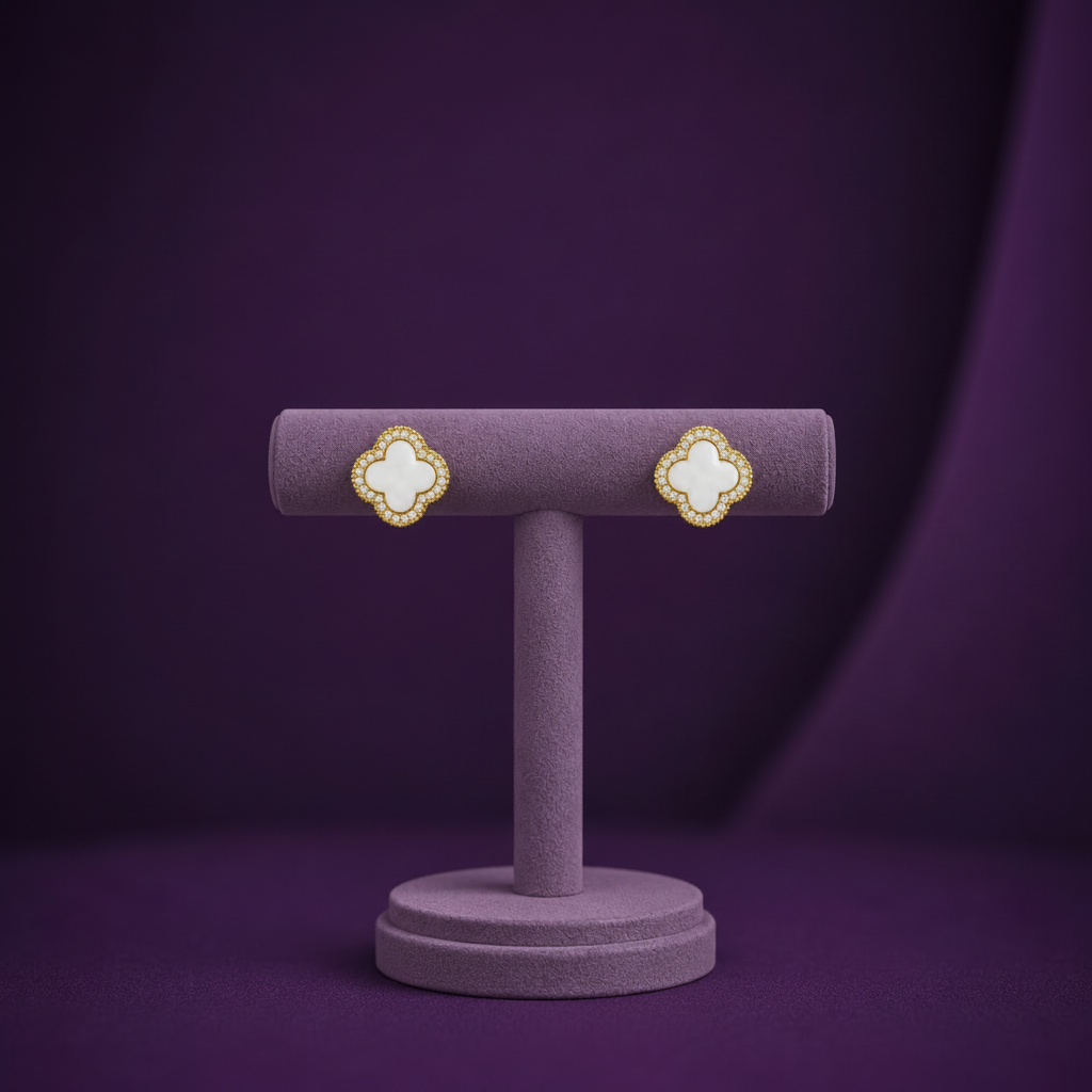 Clover Halo 925 Silver Stud Earrings