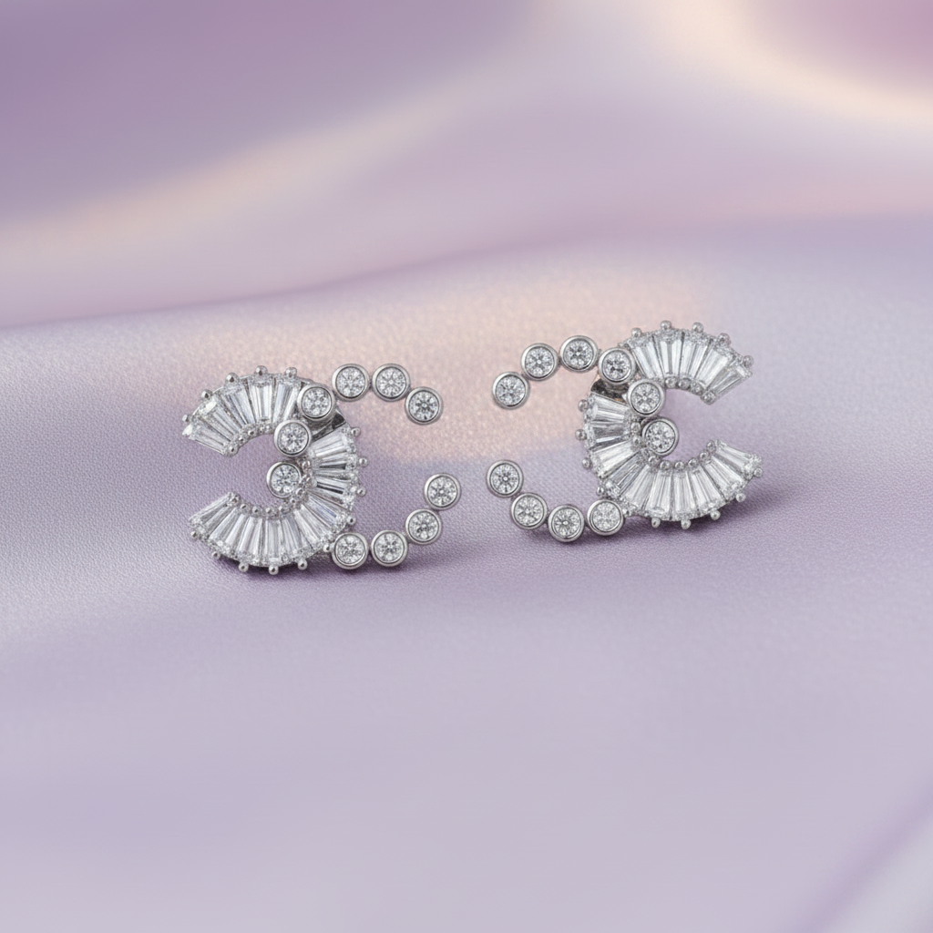 HER03334 White Gold Double-C Diamond – Lavender Silk