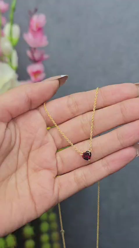 Chic Red Heart Stone Silver Pendant With Chain